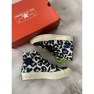 Converse velvet leapard sneakers